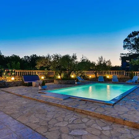 Holiday home Mit Privatpool Fuer 12 Personen Ca 143 Qm In Bibinje, Dalmatien Zadar Und Umgebung