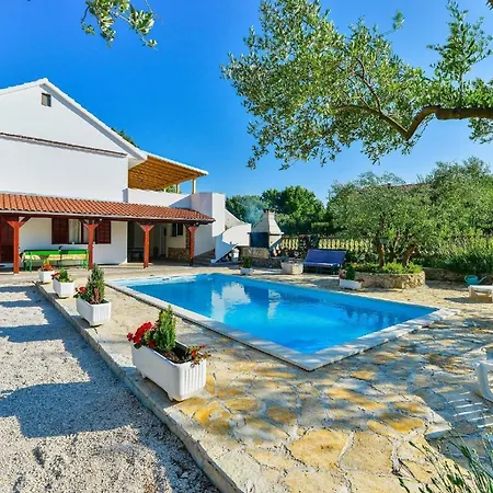 Mit Privatpool Fuer 12 Personen Ca 143 Qm In Bibinje, Dalmatien Zadar Und Umgebung *